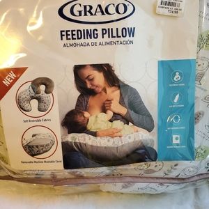 Feeding Pillow